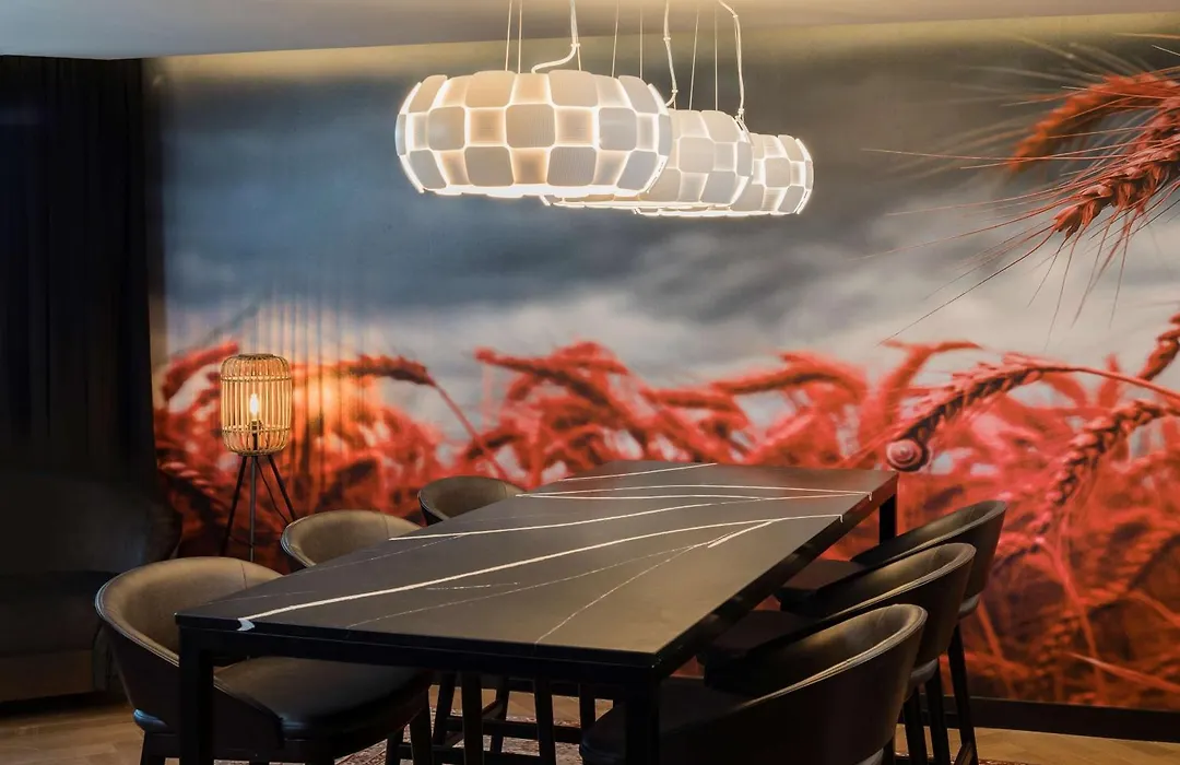 Radisson Red London Heathrow-1